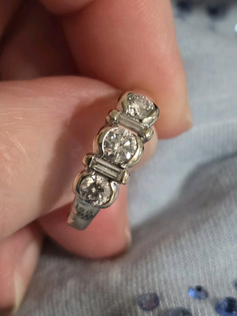 Gorgeous 14k Estate Designer White Gold Vintage Diamond Ring Size 6 - Picture 7 of 11